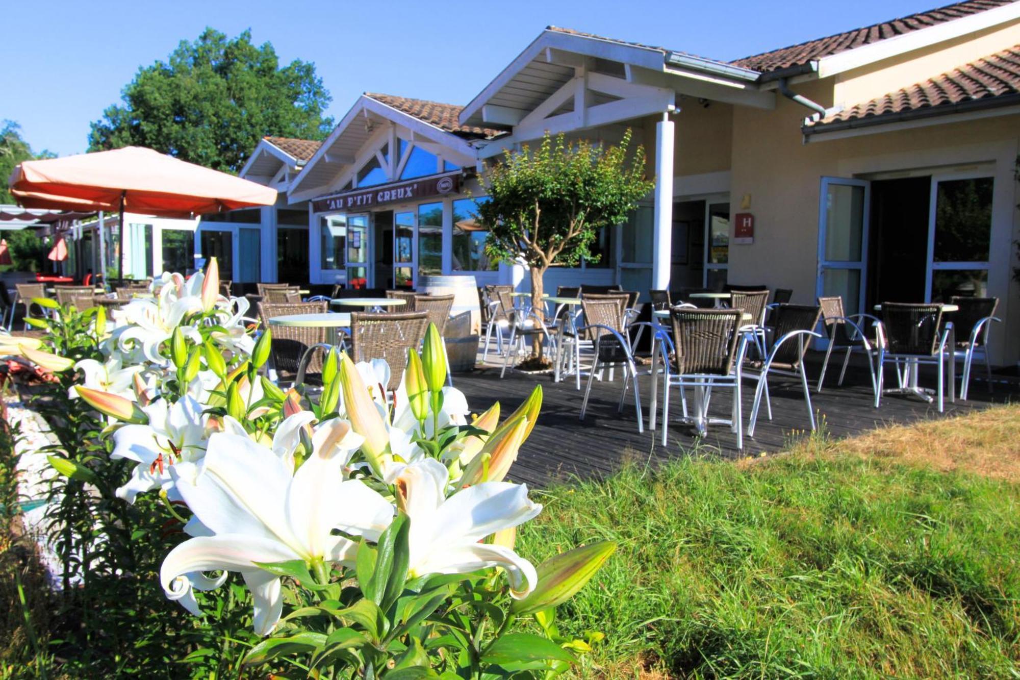 Au P'Tit Creux Des Landes Hotell Ychoux Exteriör bild